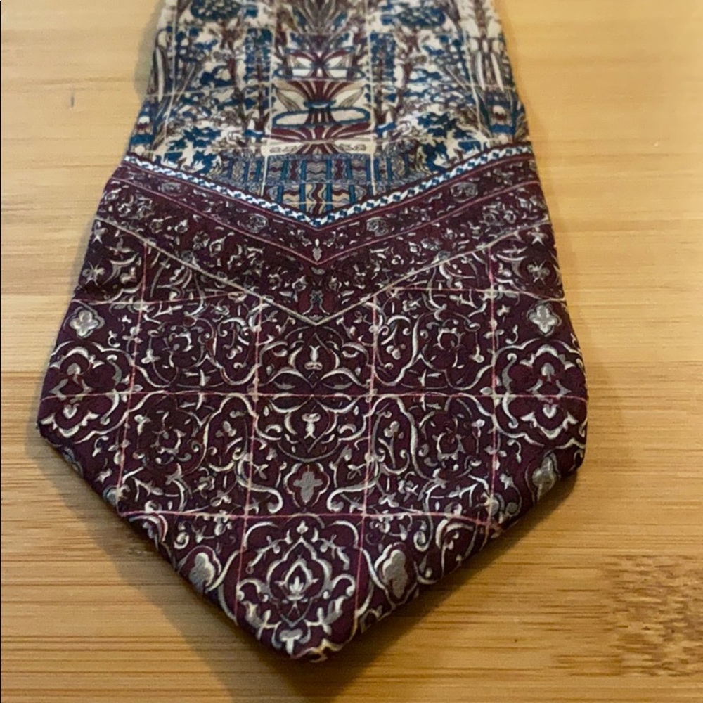 Tie